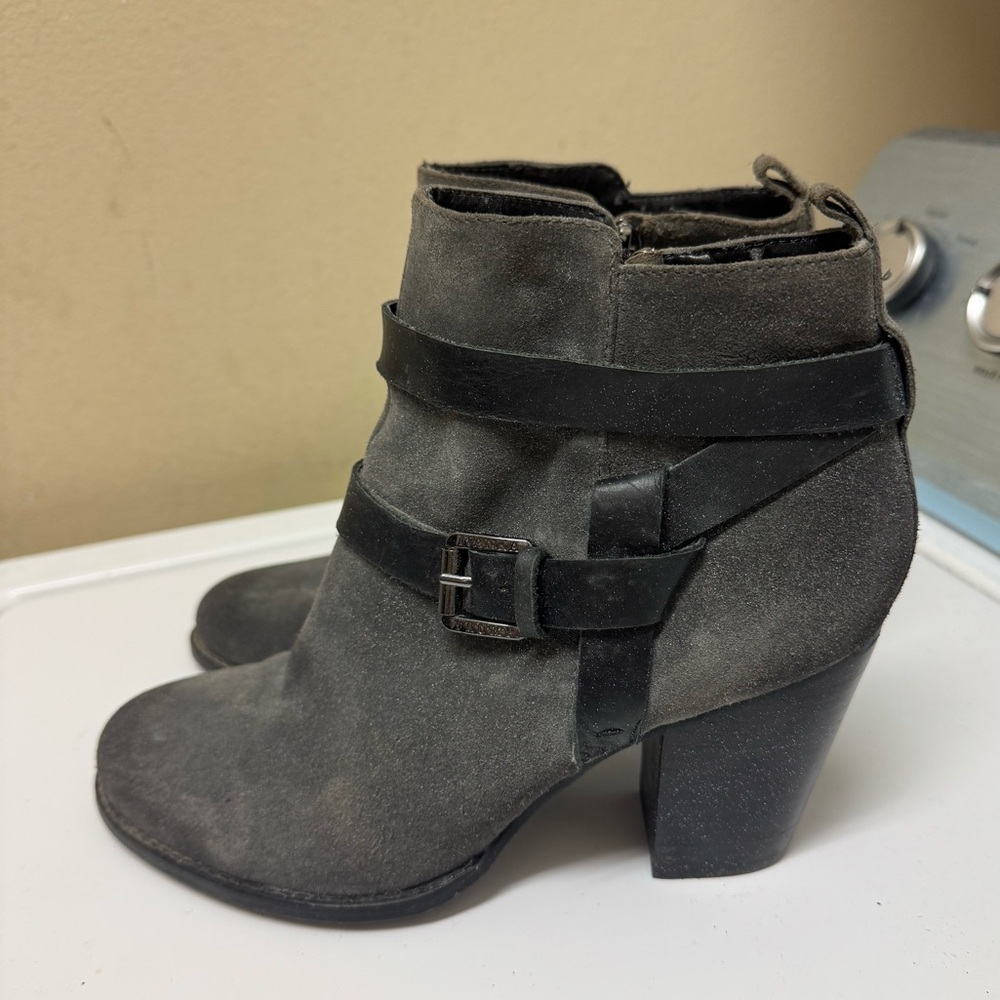 Ivanka Trump Gray Ankle Boots with Black Straps size 9